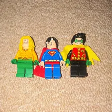 LEGO DC minifigures lot of 3: Aquaman, Superman & Robin