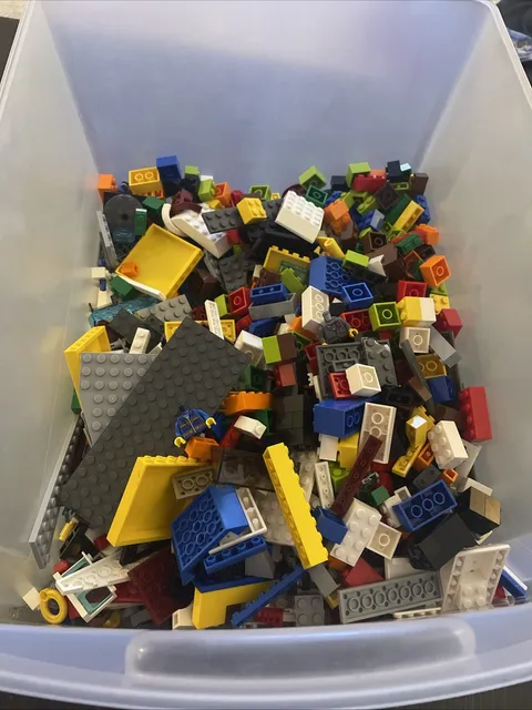 Lego Bricks, Parts, Pieces Assorted Bulk Lot (misc Sets, Bricks, Minifig Parts)