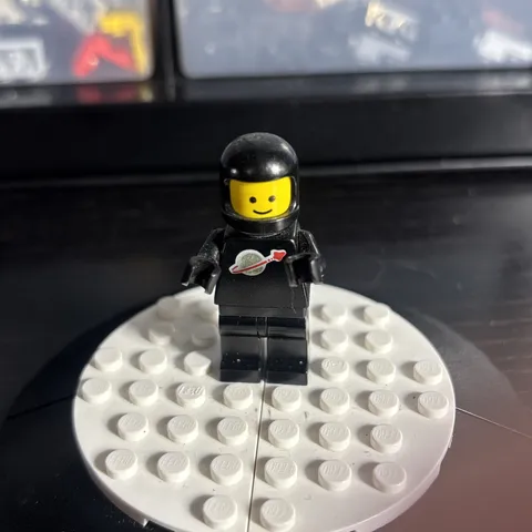 Lego Classic Space Black With Air Tanks Spaceman Minifigure sp003
