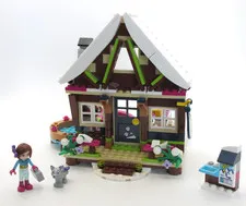 LEGO Friends: Snow Resort Chalet 41323