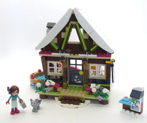 LEGO Friends: Snow Resort Chalet 41323