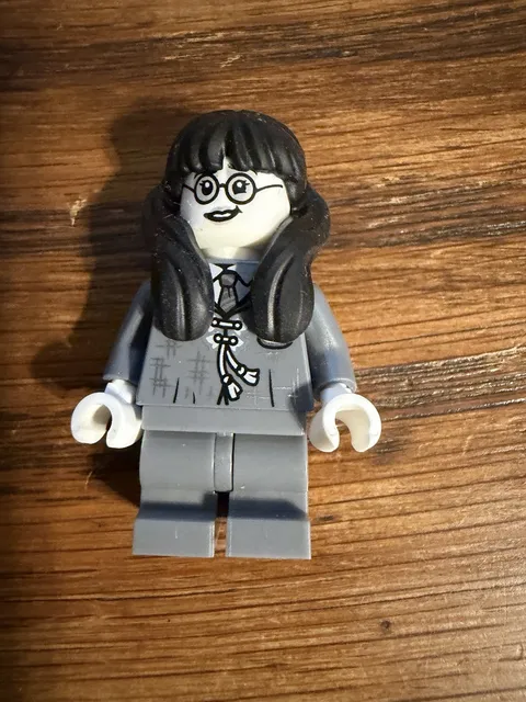 LEGO HARRY POTTER MOANING MYRTLE MINIFIGURE WITH FREE SHIPPING