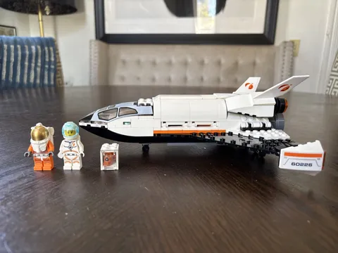 LEGO City: Mars Research Shuttle 60226 Complete Shuttle & Minifigures