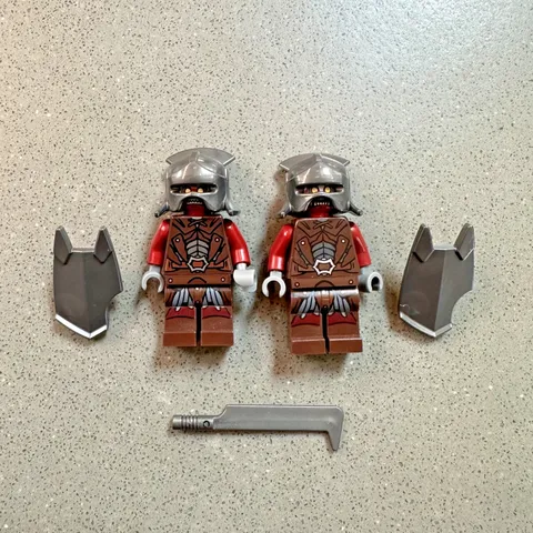 LEGO LOTR Uruk-hai Army Minifigure Lot x2 Helmets Shields Sword 9471 2012