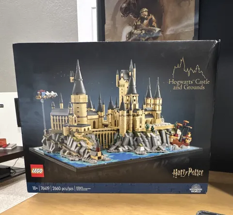 LEGO Harry Potter Hogwarts Castle and Grounds 76419 2660pcs 
