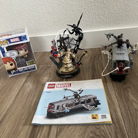 Lego 76321 Spiderman 2 Train AND Lego 76334 Spiderman 3 Battle W/ SDCC2023 Funko