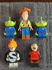 Lego Disney Minifigure Lot(5) Woody, Alien, Mr. Incredible, Syndrome