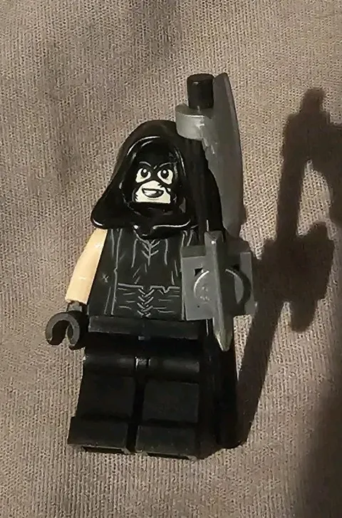 LEGO Harry Potter Executioner Minifigure Used