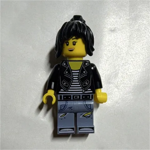 LEGO NINJAGO Nya Minifigure njo0355 from set 70607-1