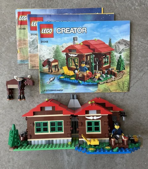 LEGO CREATOR: Lakeside Lodge 31048 Complete Fishing Cabin Moose Minifigure
