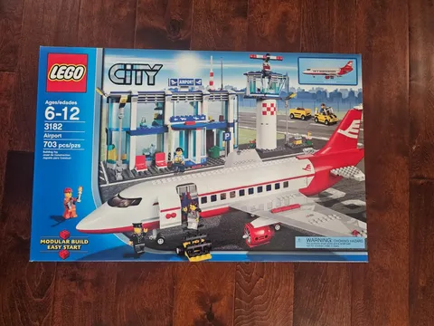 LEGO CITY: Airport (3182) - Mint Condition, Sealed
