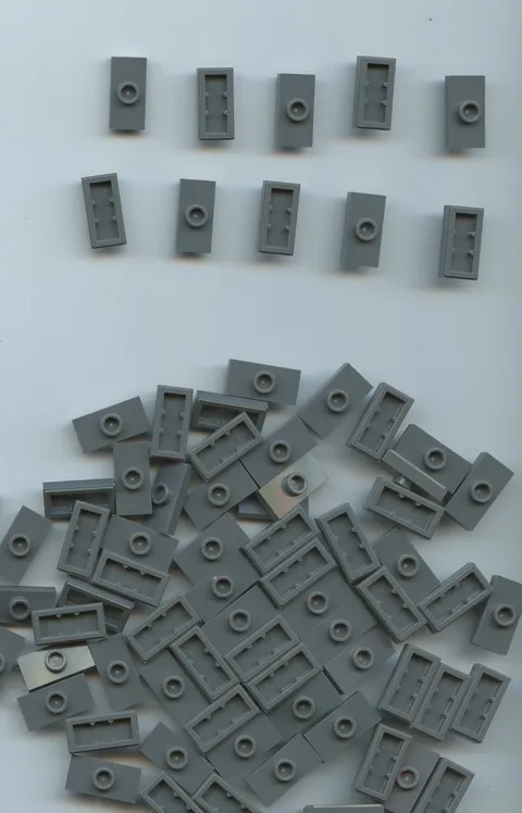 LEGO x 80 Dark Bluish Gray Plate, Modified 1 x 2 with 1 Stud (Jumper) 15573
