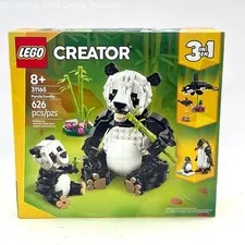 Sealed LEGO Creator 31165 Panda Family