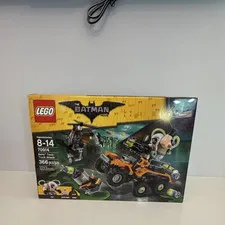 LEGO 70914 Bane Toxic Truck Attack The LEGO Batman Movie 366pcs Bane Batman