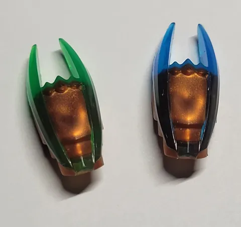 LEGO Ninjago Lot of 2 time blades from Dawn of the Iron Doom - Blue And Green