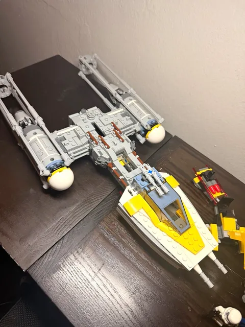 LEGO Star Wars Rogue One 75172 Y-Wing Starfighter 691pc Set w/ Box