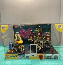 LEGO Hidden Side Factory Store Display with Sets 70423 & 70425 , Works Perfect !