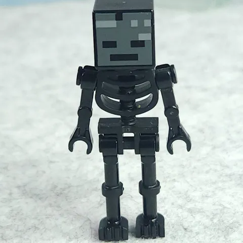 LEGO Minifigure min025 Wither Skeleton Straight Arms