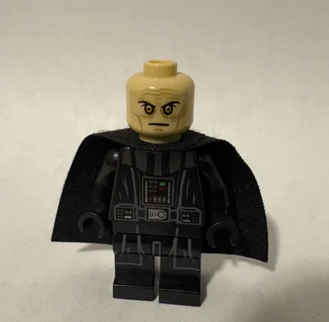 LEGO Star Wars Darth Vader Tan Head Minifigure sw0586 75055 Star Destroyer - NEW