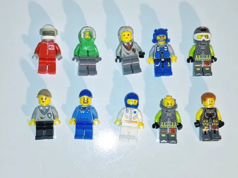 Lot 3. Lego Minifigure Assortment x 10p. Excellent Used Cond. Altered From Orig.