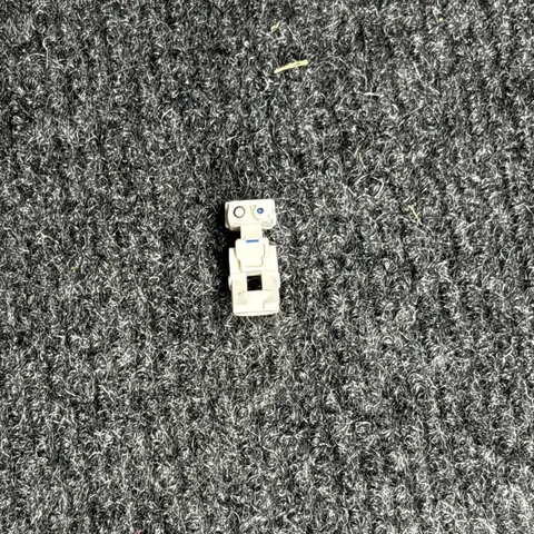 Lego Star Wars BD-72 (SW1211) from 2025 Star Wars Advent Calendar 75418