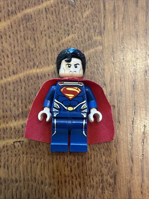 Lego Superman Mini figure DC Comics Man Of Steel with Cape