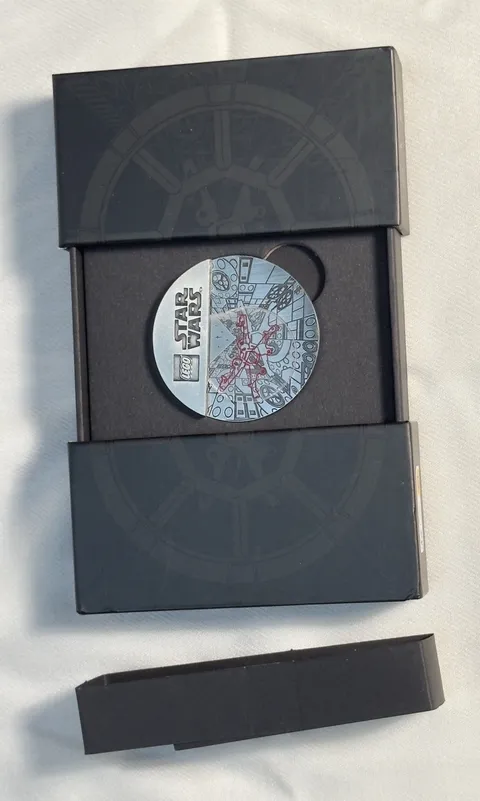 LEGO Star Wars Limited Edition Battle of Yavin Coin 5008818 - VIP GWP - NEW