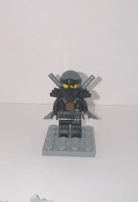 LEGO® Minifig njo0140 - Cole (Deepstone Armor) - Possession Minifigure NEW
