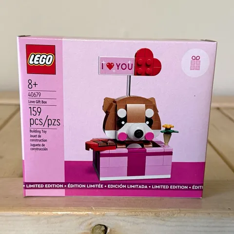 LEGO Seasonal 40679 Love Gift Box — NEW SEALED