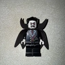 LEGO Minifigure Monster Fighters Lord Vampyre MOF007 with Cape 9468