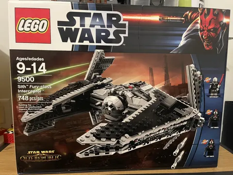 LEGO 9500 Star Wars Sith Fury-Class Interceptor Darth Malgus Complete in box