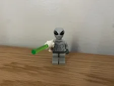 LEGO Minifigure Series 6 Alien 8827 Complete PRE-OWNED- Retired HTF
