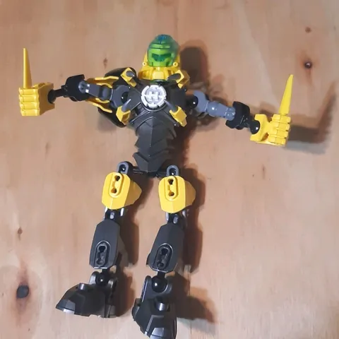 LEGO Hero Factory Heroes - “ EVO “ ( Set # 44012 ) Incomplete Bionicle Retired 