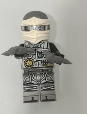 LEGO Ninjago Zane minifigure hands of time + 2 shurkens - njo285