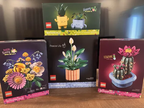 Lego Plant And Flower Bundle- Blooming Cactus, Happy plants, Peace Lily, Sunny