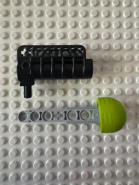 LEGO Projectile Launcher Black 32074c01 & Projectile Arrow 32133ac05