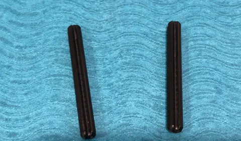 LEGO PART 32073 TECHNIC AXLE ROD 5L 2 PIECES (BLACK)