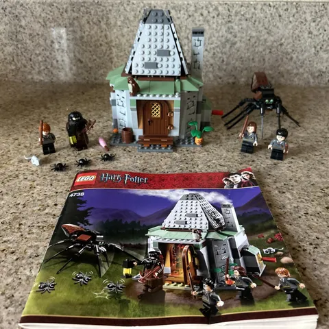 LEGO Harry Potter: Hagrid's Hut (4738)