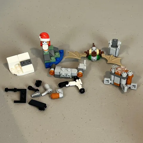 Small Misc Lot of Legos from Star Wars Advent Calendar 75245 Incomplete
