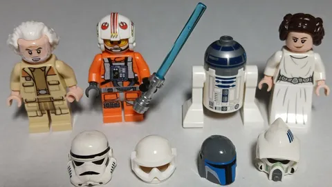 Lego Star Wars Minifigures from X-Wing Set and Star Wars Character Headgear