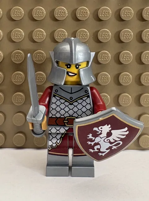 LEGO Griffin Knight Female Minifigure (idea236) - Castle - Medieval - Brand New
