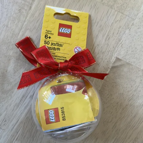 LEGO Seasonal: Gifts Holiday Ornament (853815)
