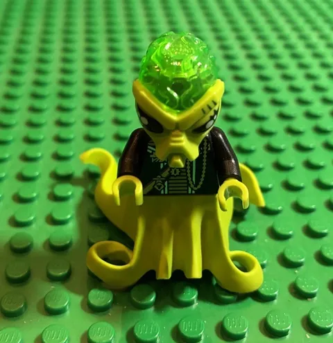 LEGO Alien Conquest Alien Mothership 7065 Alien Commander Minifigure ac011