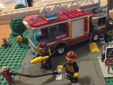 LEGO CITY Fire Truck Set # 60002 100% Complete minifigs Figures lot 2012 No Box