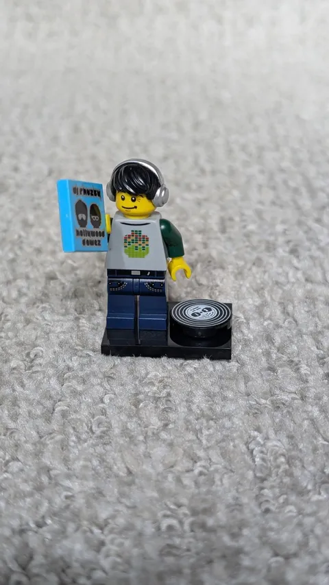 Lego DJ Minifigure Collectible Series 8 8833 CMF Rare Lot Retired HTF Vintage 
