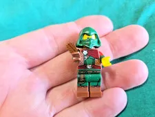 LEGO Collectable Minifigure Series 16 Rogue Archer With Bow 71013 Green Arrow