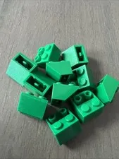 LEGO 3660 Green Slope, Inverted 45 2 x 2 with Flat Bottom Pin 11 Pieces