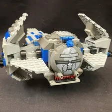 #7151 - Star Wars Sith Infiltrator with Instruction Booklet - 1999