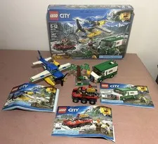 LEGO CITY: Mountain River Heist 60175 100% complete w/ Instructions, box & figs