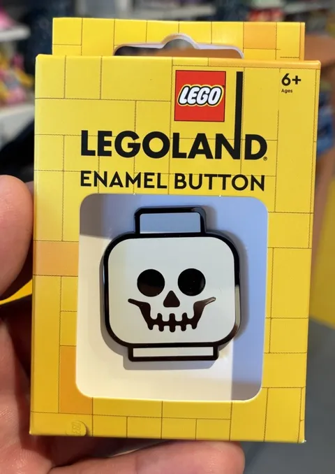 2026 Legoland California Enamel Button LEGO Minifigure Skeleton Head Halloween